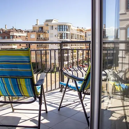 Couple Apartment *